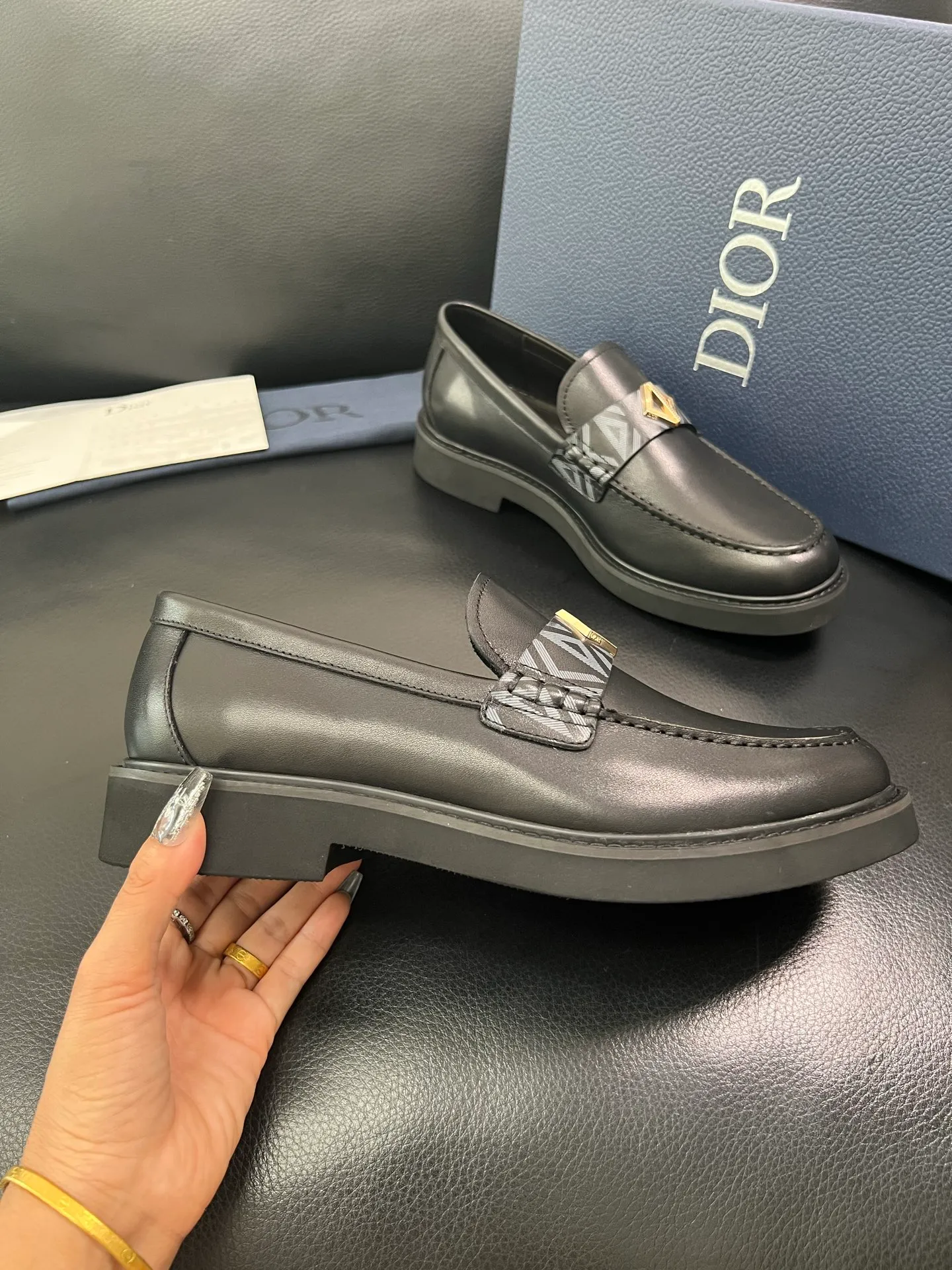 Men's men's shoes💰860 Dior top crafts Dior counter synchronization, original factory configuration, original cowhide fabric imported from Italy, breathable and comfortable imported water-dyed cow lining, sole: original factory special supply original sole super comfortable, original factory with single goods high quality, you can enter and exit the counter at will, welcome to compare counter synchronization, code number 39-44 (order 38 45) 85853